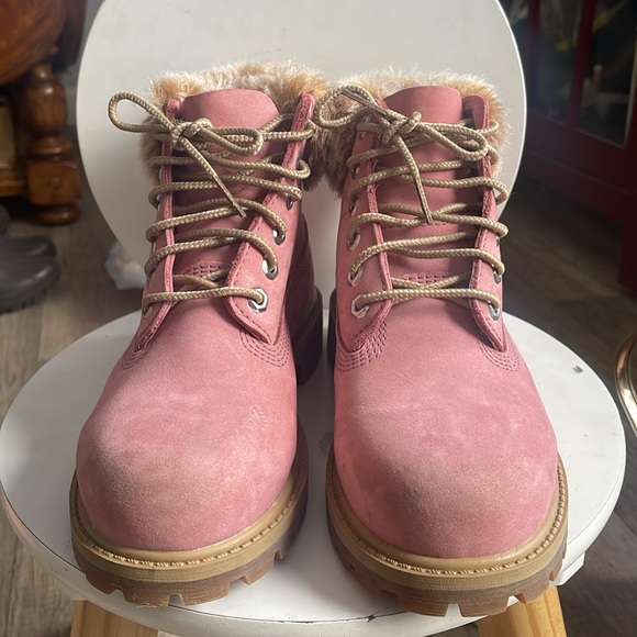 Like new Timberlands - Girls size 13 - Picture 2 of 4